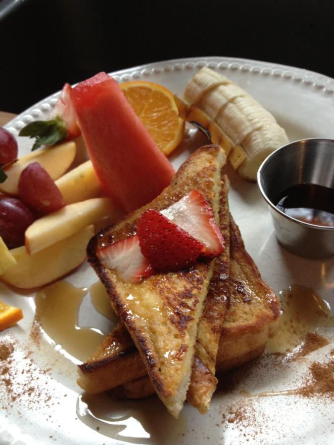 Repos & Manna Downtown Montreal Bed and Breakfast Buitenkant foto