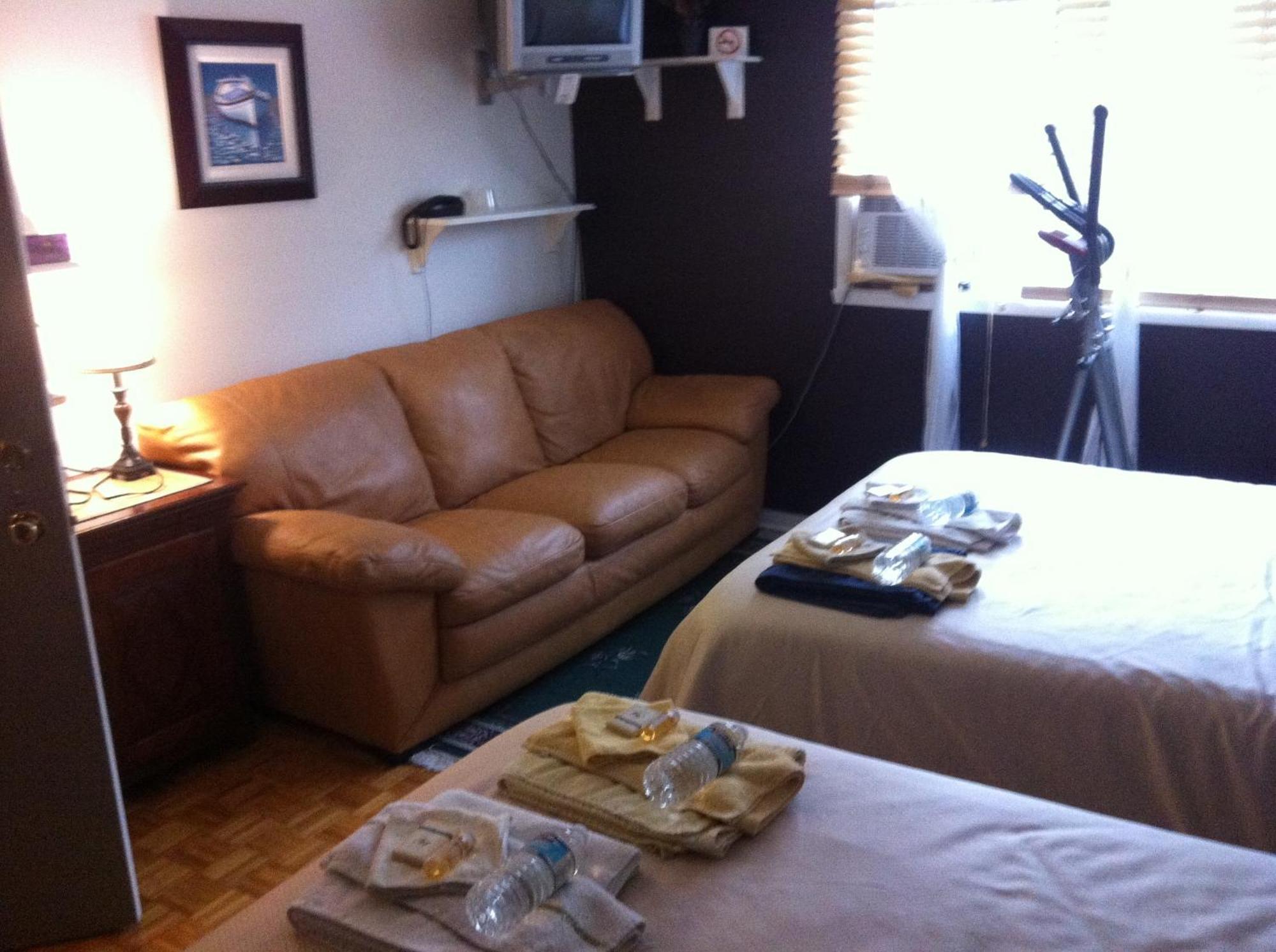 Repos & Manna Downtown Montreal Bed and Breakfast Buitenkant foto