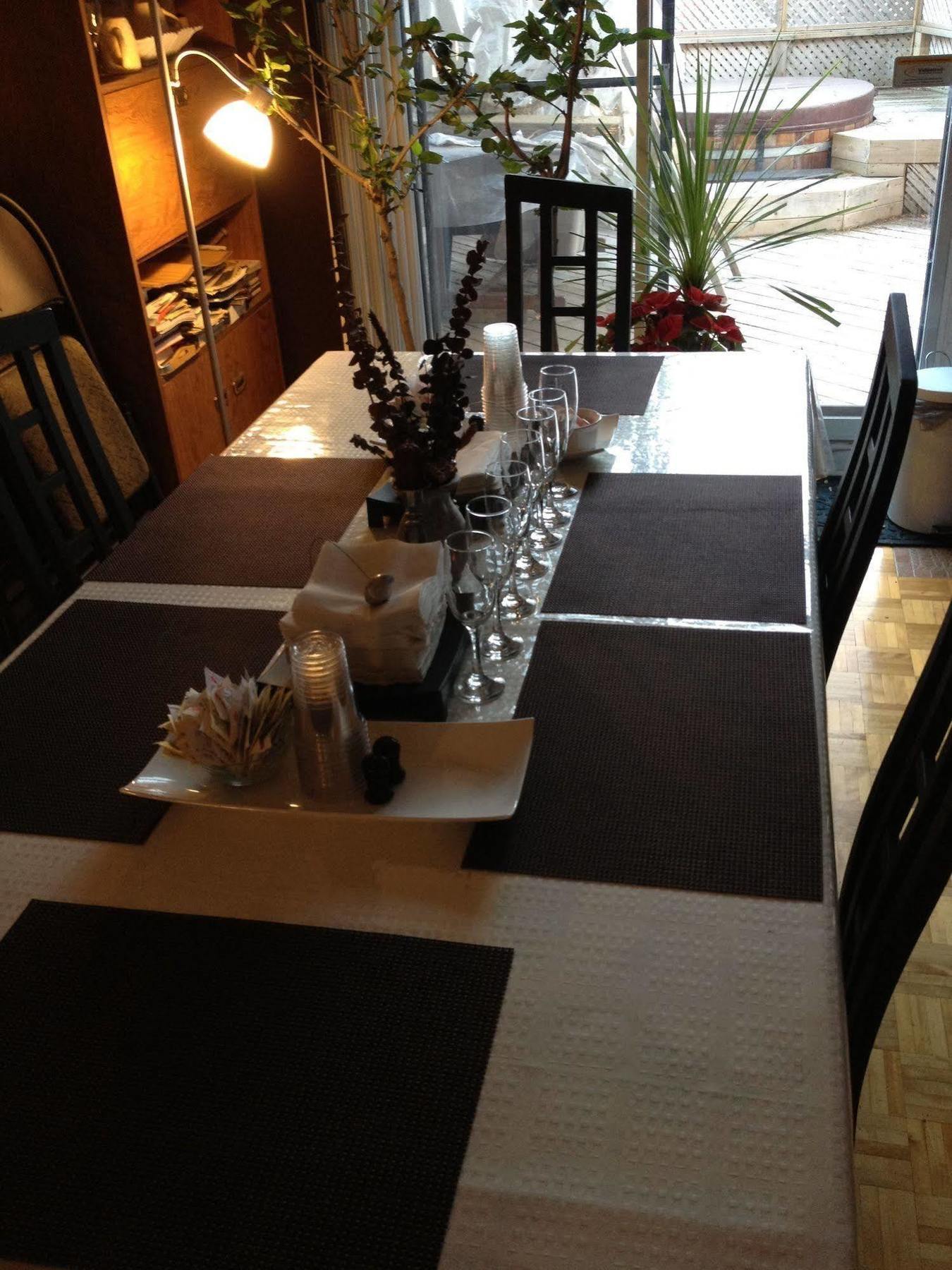 Repos & Manna Downtown Montreal Bed and Breakfast Buitenkant foto